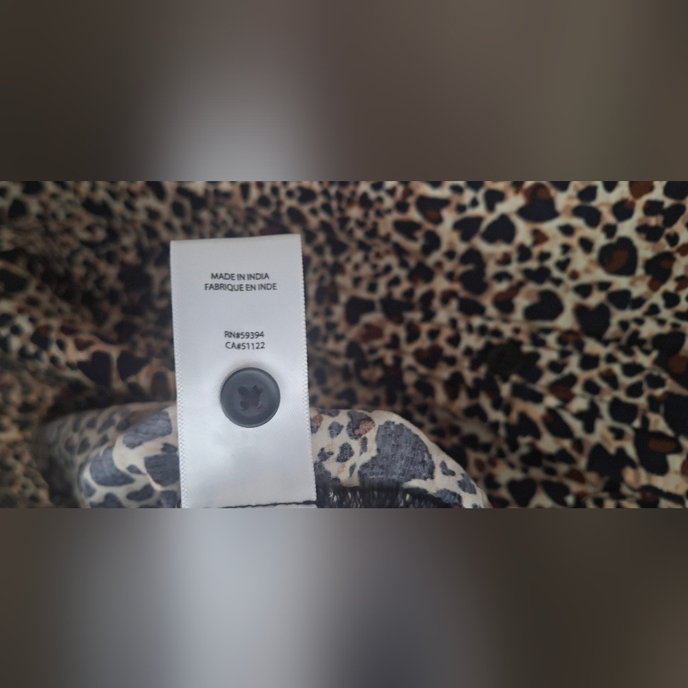 Beach Lunch Lounge Women's Animal Print Blouse S Button Up Long Sleeves Boho - Picture 9 of 9